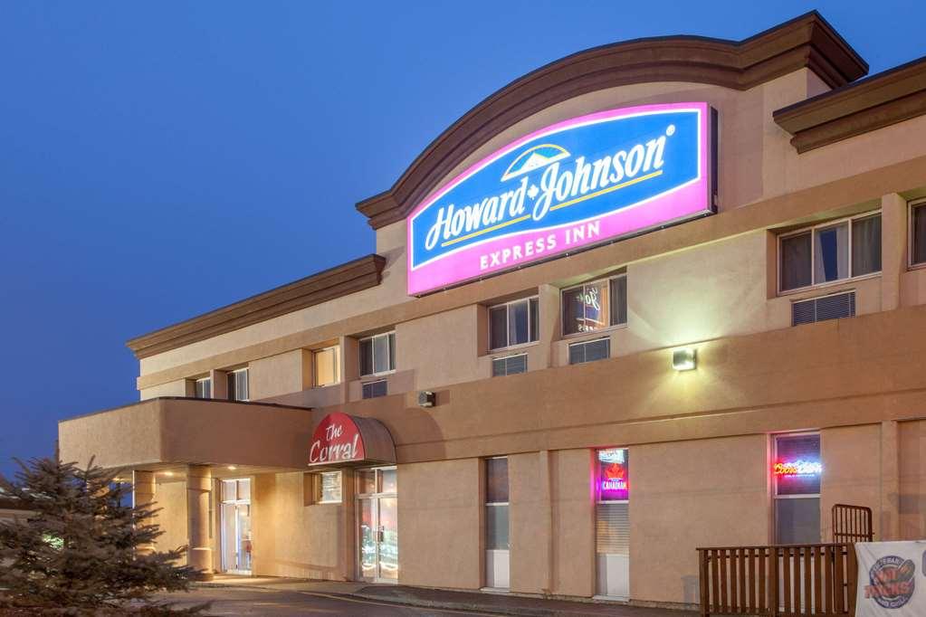 Howard Johnson By Wyndham Winnipeg West Exterior foto